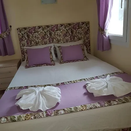 Canna Garden - Adult Only Hotel