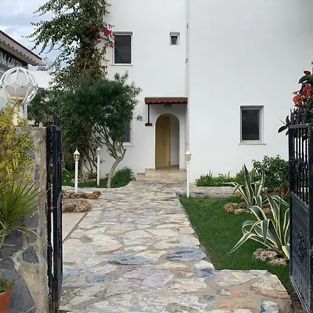 Canna Garden - Adult Only Hotell 2*