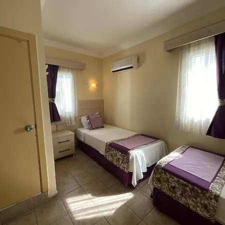 מלון Canna Garden - Adult Only 4*